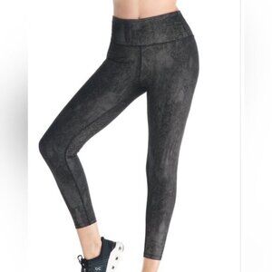 - FOIL high waist legging size medium Kyodan